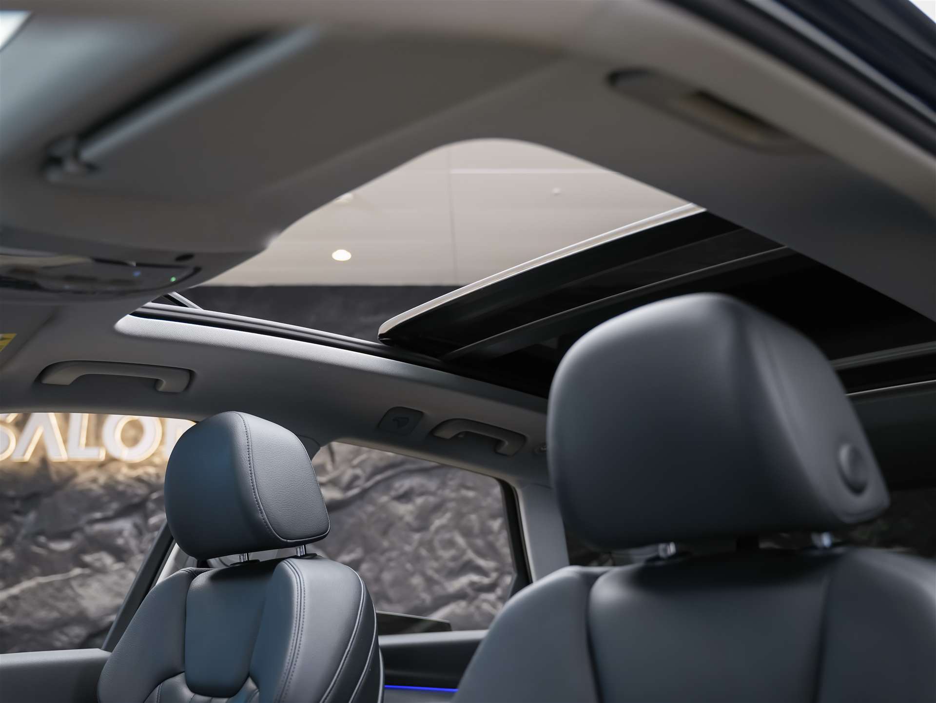 AUDI Q5 2.0 TDI design quattro S-tronic *Panorama*Luftfeder*Matrix*Bang&Olufsen*-image-10
