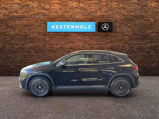 MERCEDES-BENZ EQA 300 AMG Line 4Matic-showroom-element-3