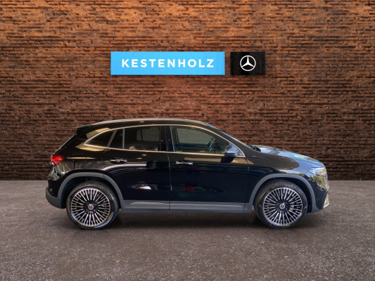 MERCEDES-BENZ EQA 300 AMG Line 4Matic-showroom-element-2