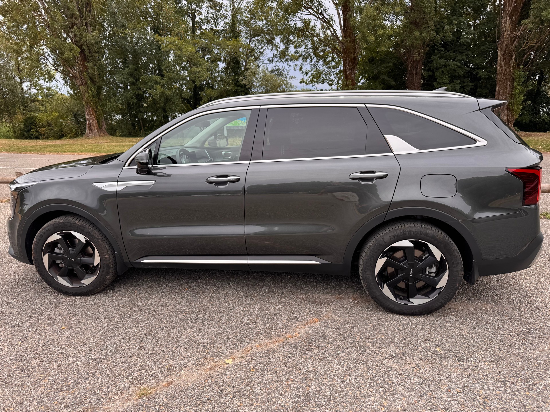 KIA 1.6 T-GDi Plug-in Hybrid Style 7P-image-3