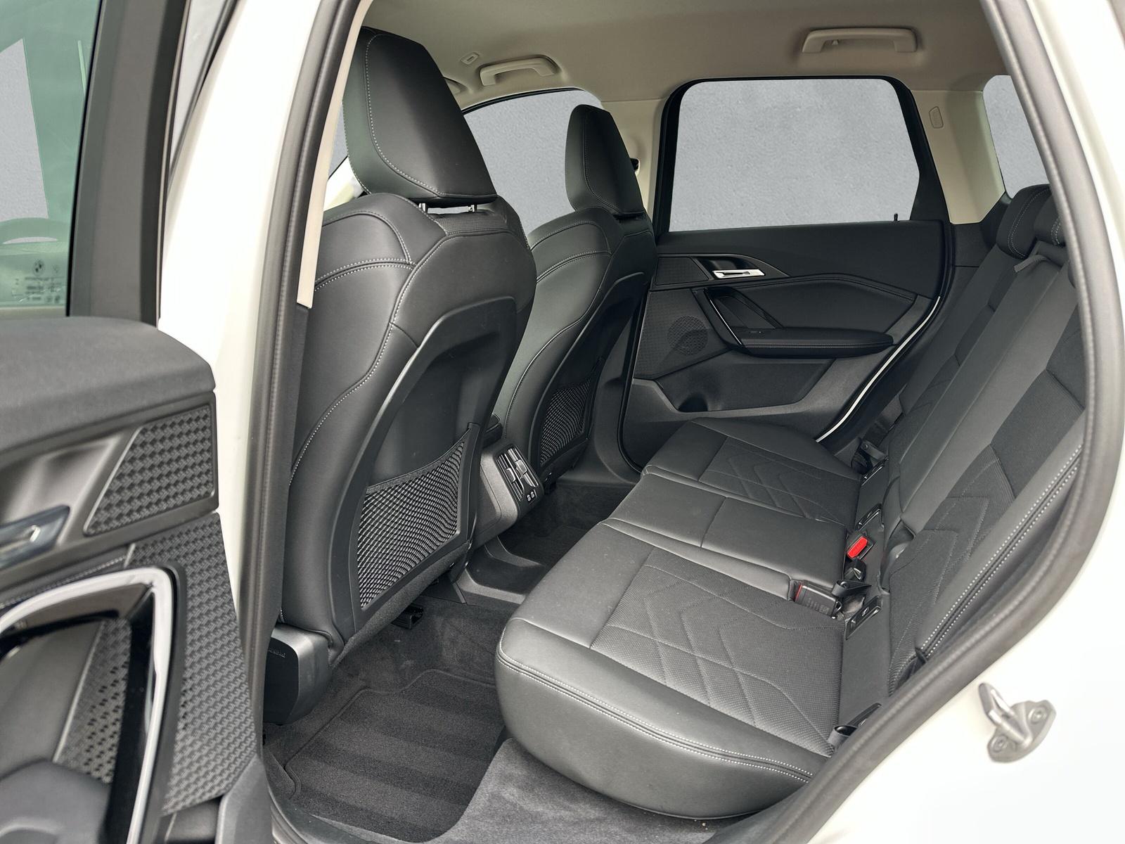 BMW X1 23d xDrive U11 (CH) AHK 2.0T-image-11