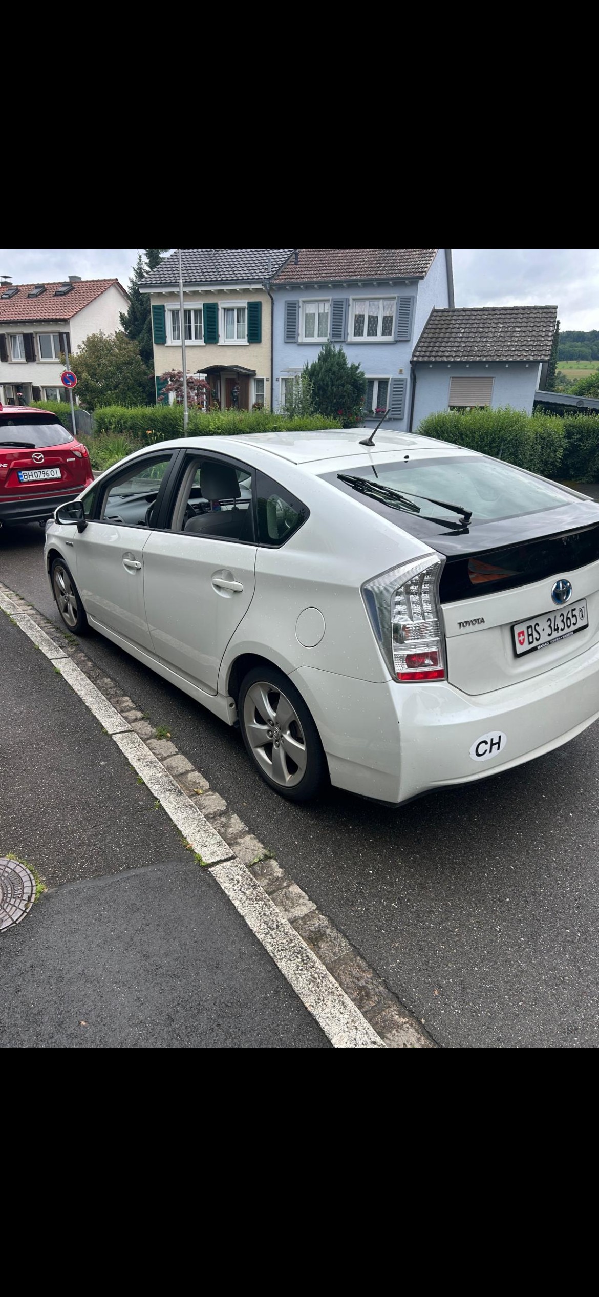 TOYOTA 1.8 VVTi HSD Sol-image-1