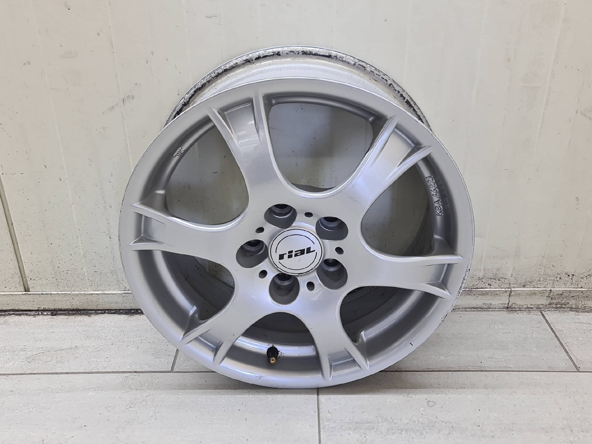 PEUGEOT 4008 1.8 HDi Allure S/S-image-14