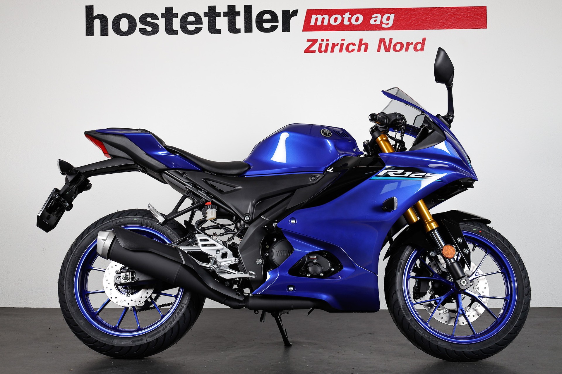 YAMAHA R125-showroom-element-1