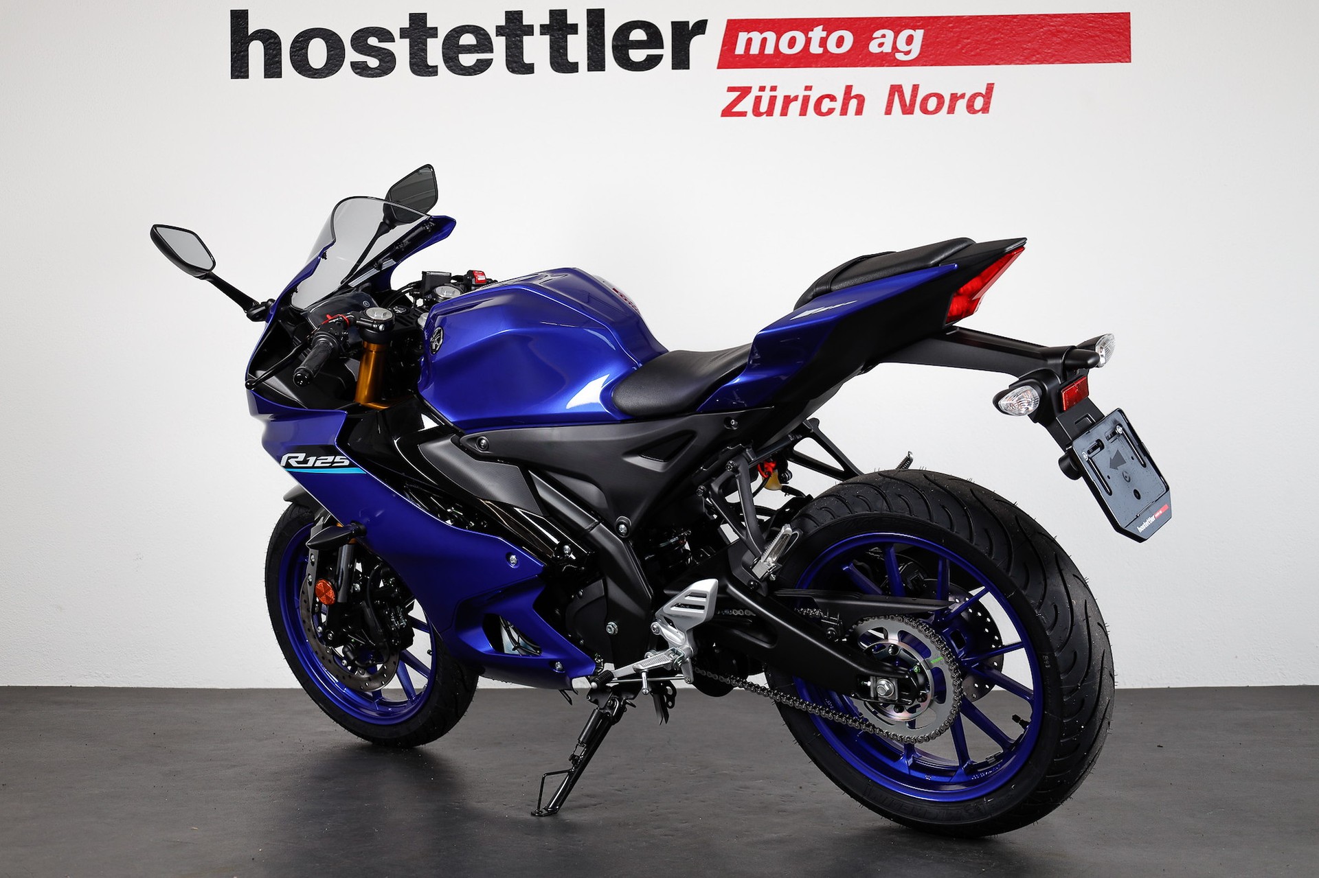 YAMAHA R125-showroom-element-3