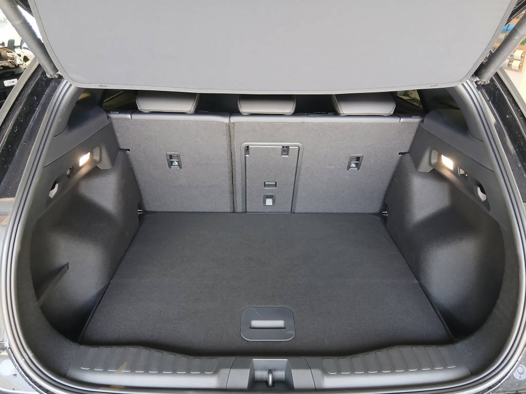 FORD Explorer Extended Range Premium AWD-image-15