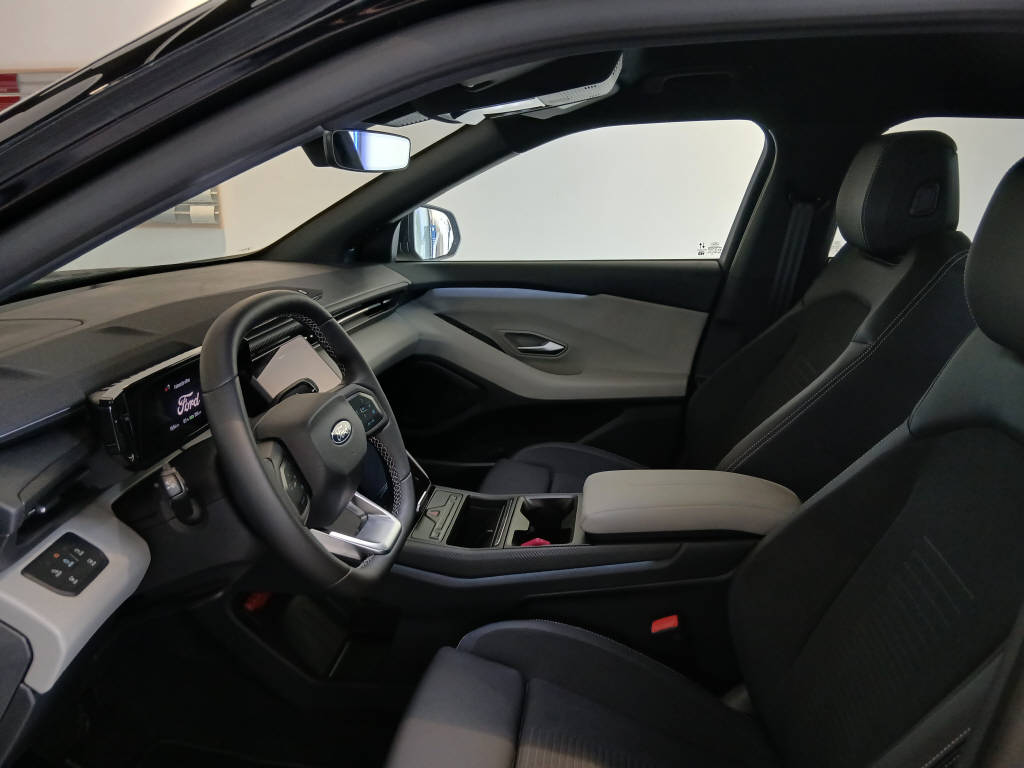 FORD Explorer Extended Range Premium AWD-image-10