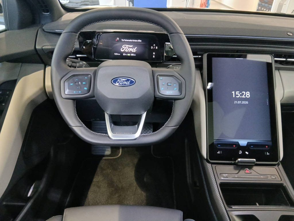 FORD Explorer Extended Range Premium AWD-image-12