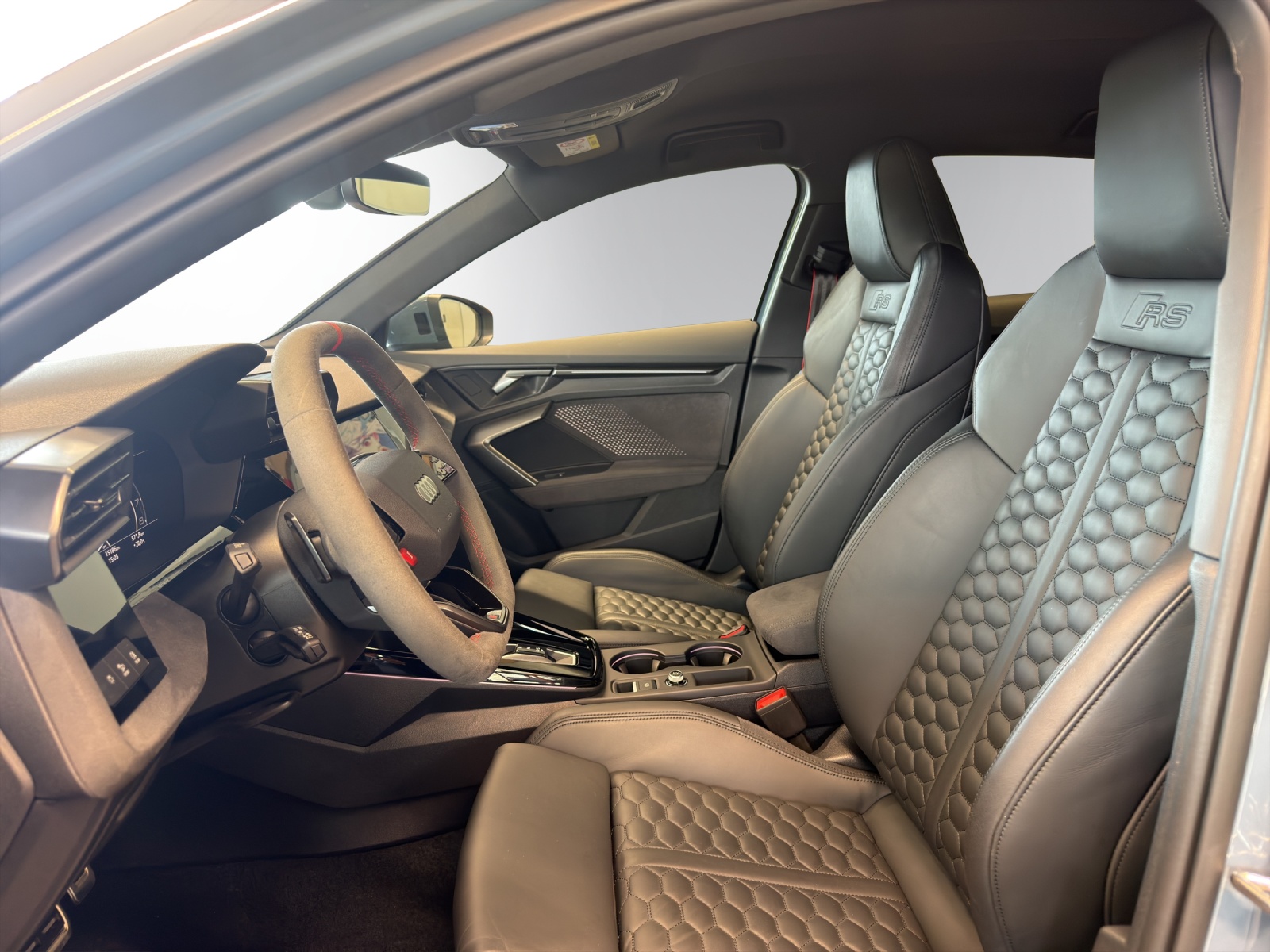 AUDI RS3 SB 2.5 TSI quattro-image-10