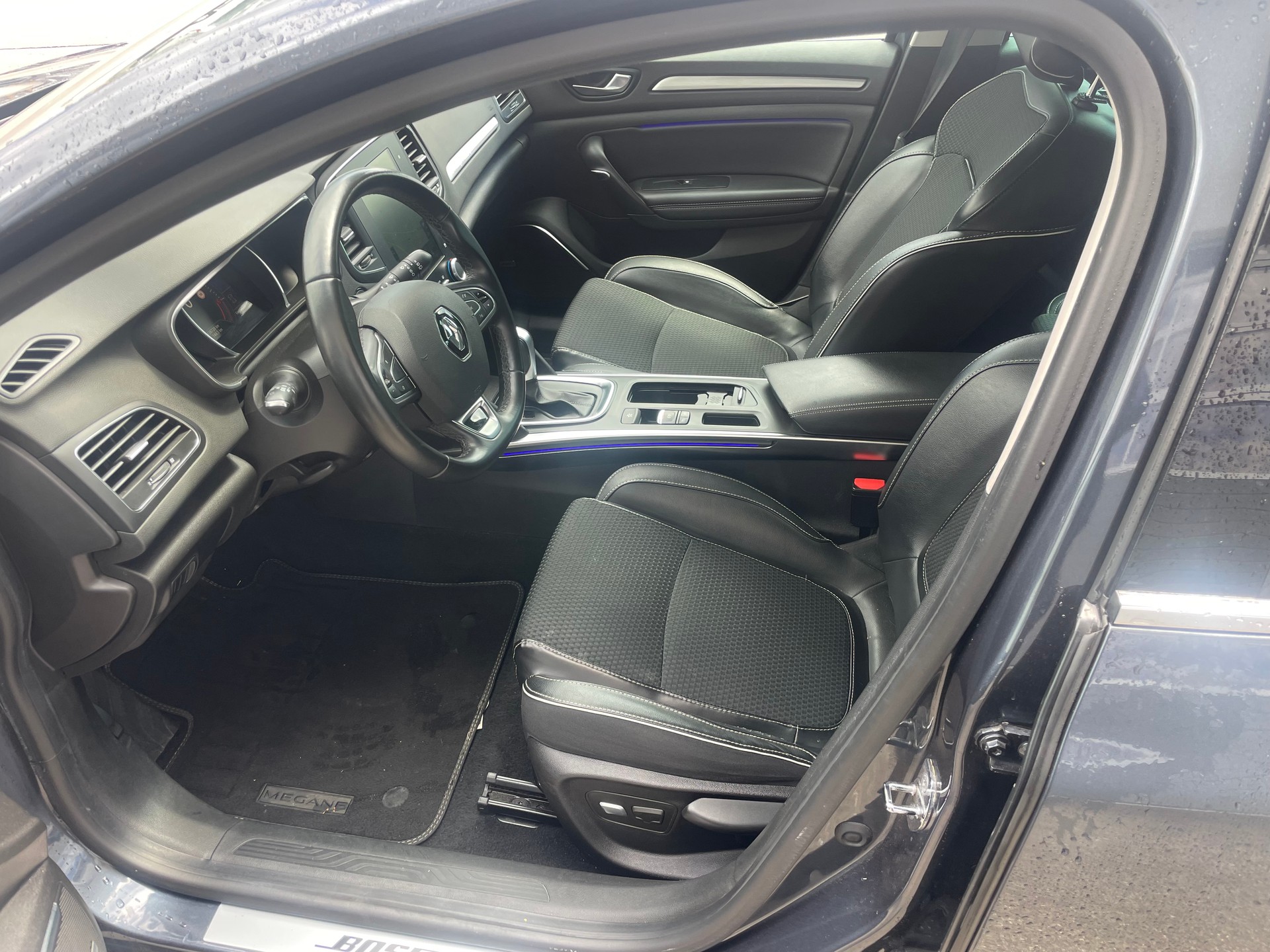 RENAULT Mégane 1.2 16V Turbo Zen EDC-image-7