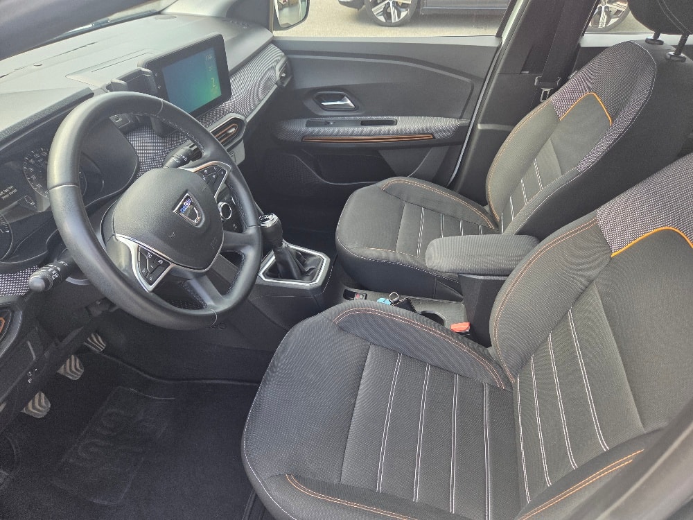 DACIA Sandero Stepway TCe 90 Comfort-image-6