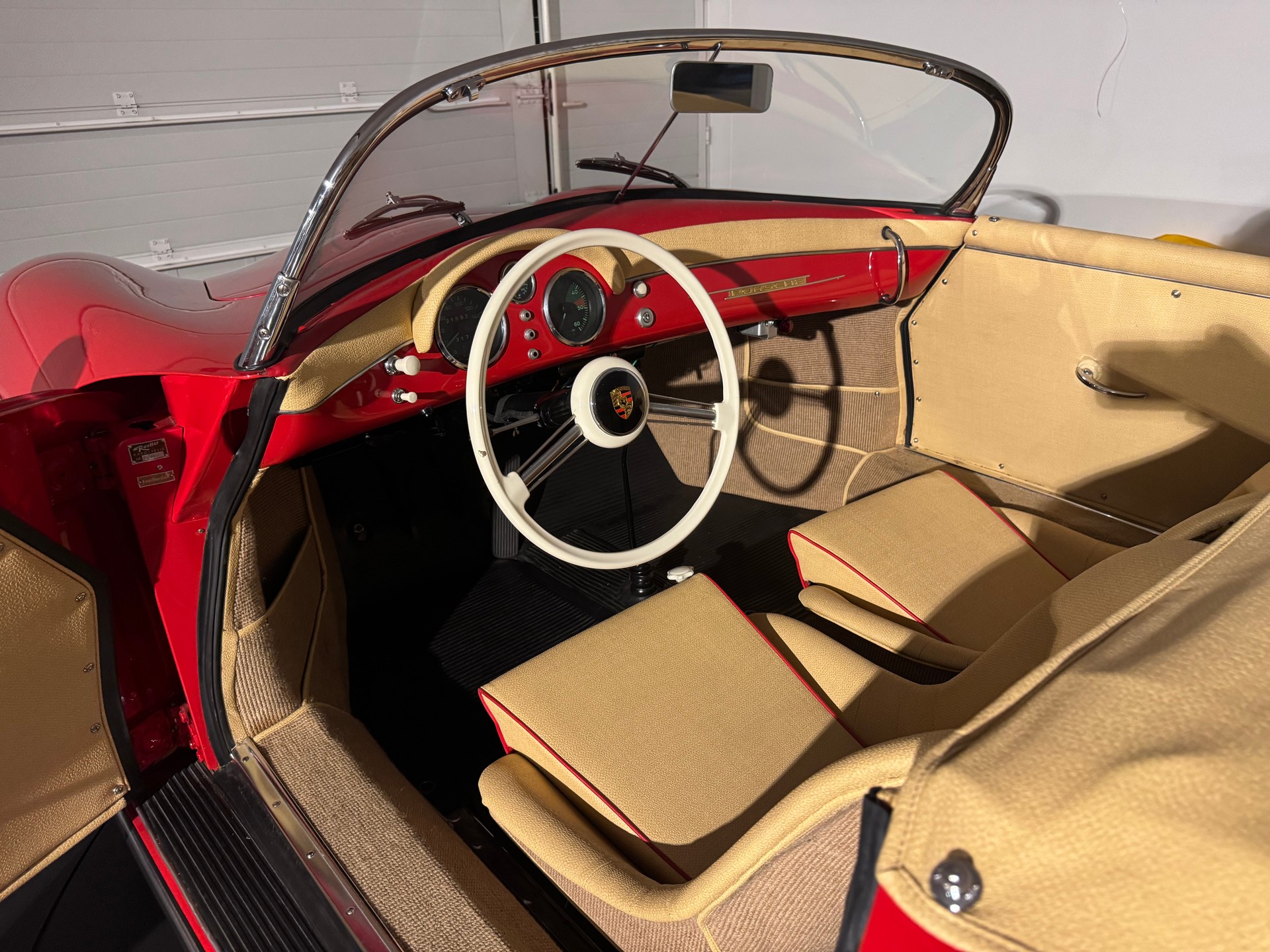 PORSCHE 356 A SPEEDSTER-image-15