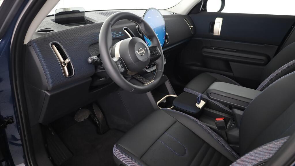 MINI Countryman E-image-16