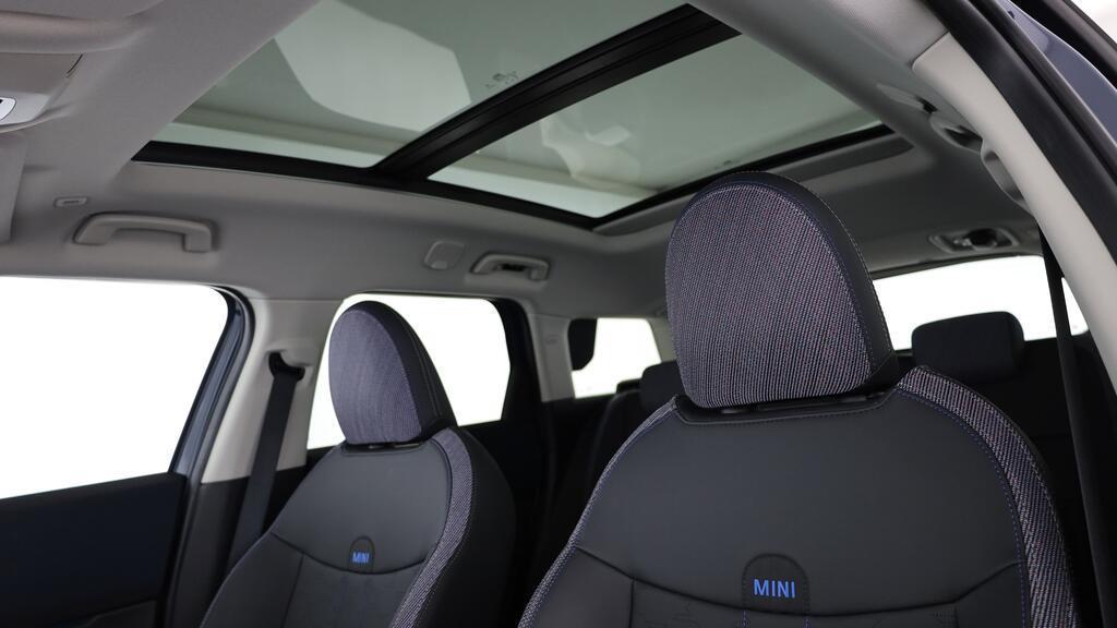MINI Countryman E-image-17