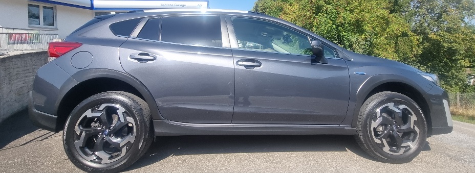 SUBARU XV 2.0 e-Boxer Luxury AWD Lineartronic-image-2