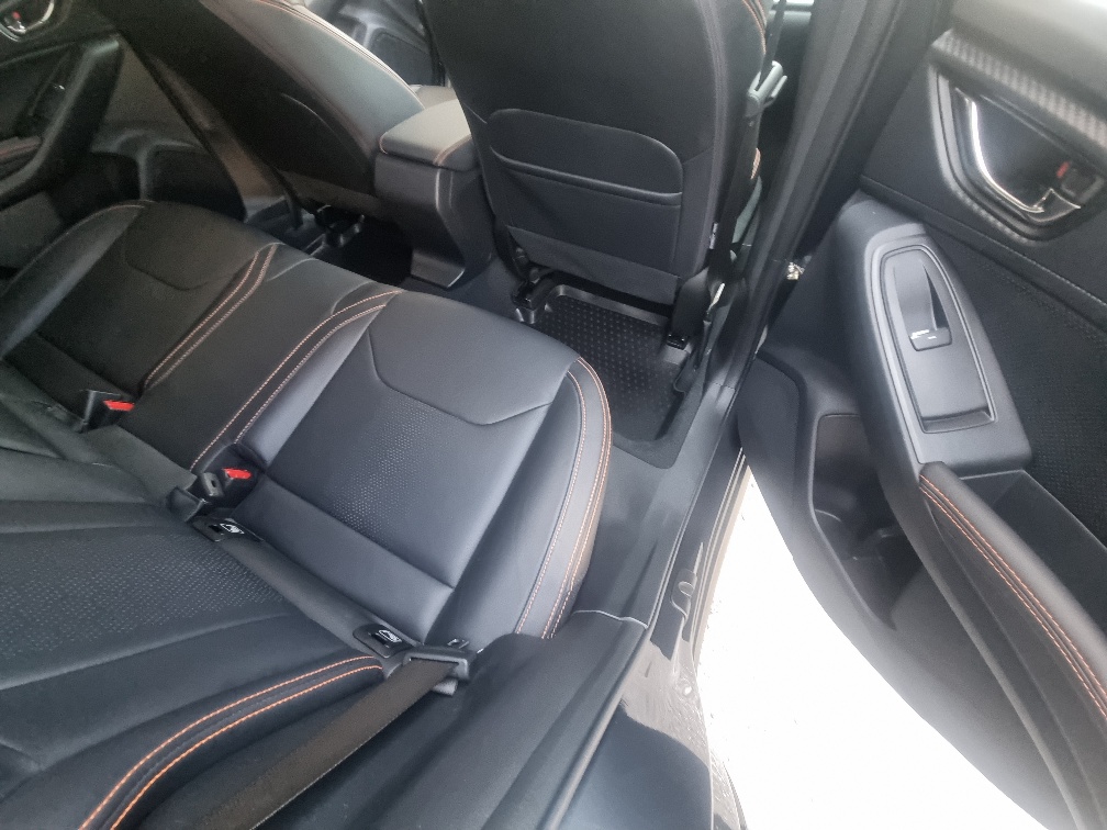 SUBARU XV 2.0 e-Boxer Luxury AWD Lineartronic-image-15
