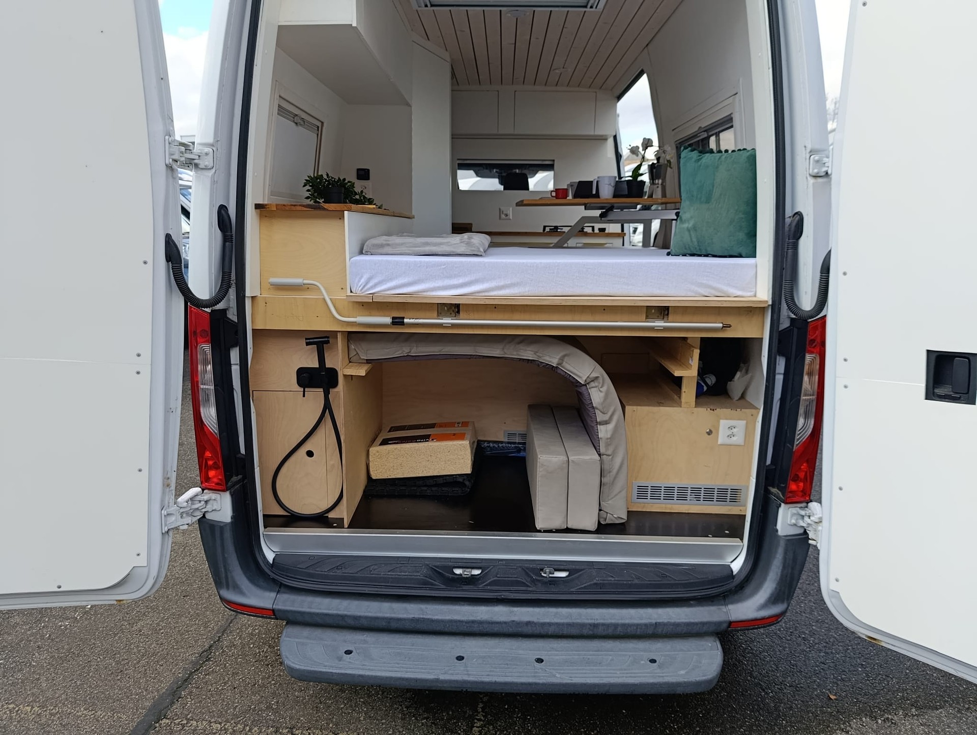MERCEDES-BENZ Sprinter 314CDI***Bereit für das nächste Abenteuer & komplett autark***-image-15