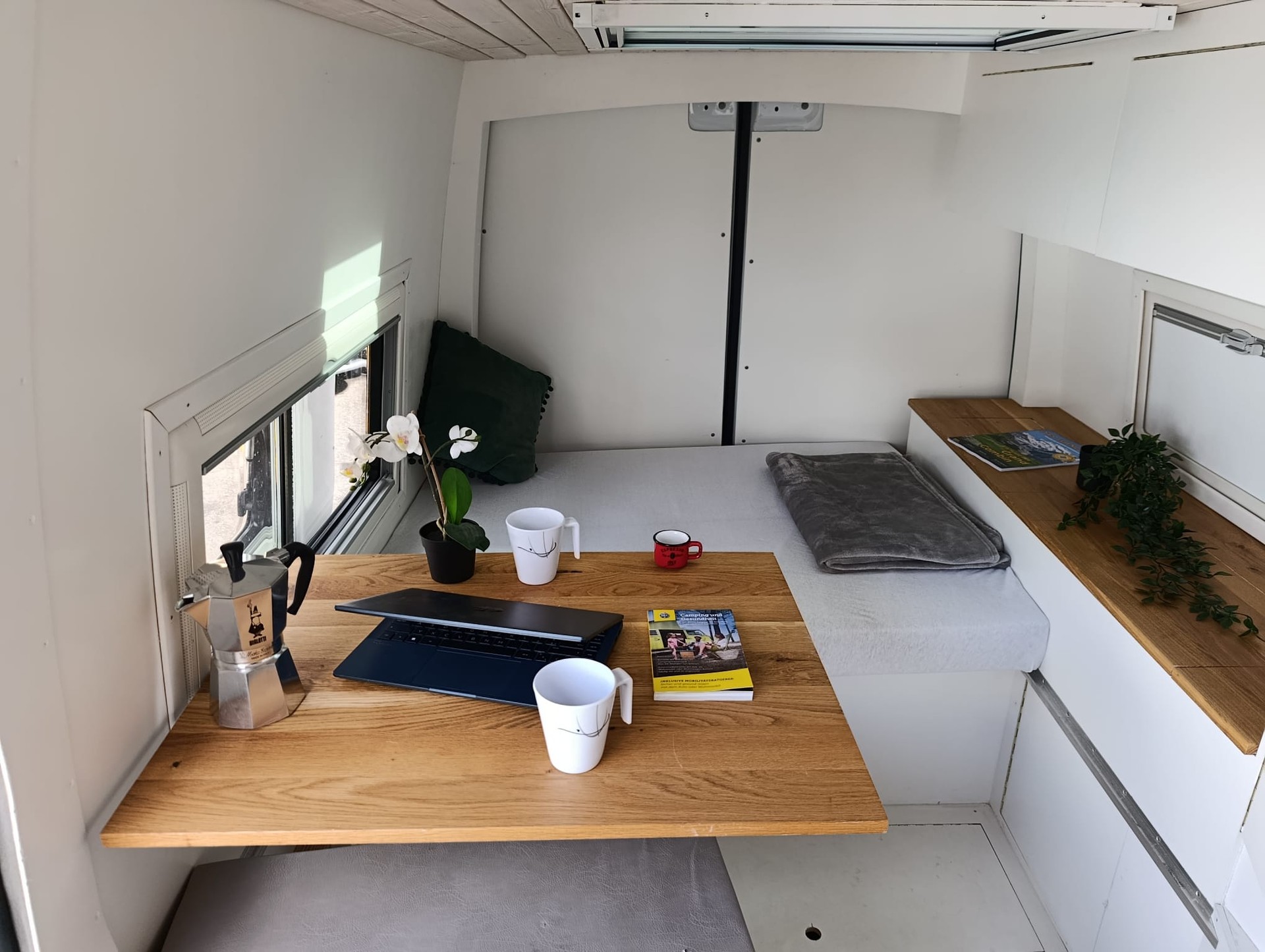 MERCEDES-BENZ Sprinter 314CDI***Bereit für das nächste Abenteuer & komplett autark***-image-18