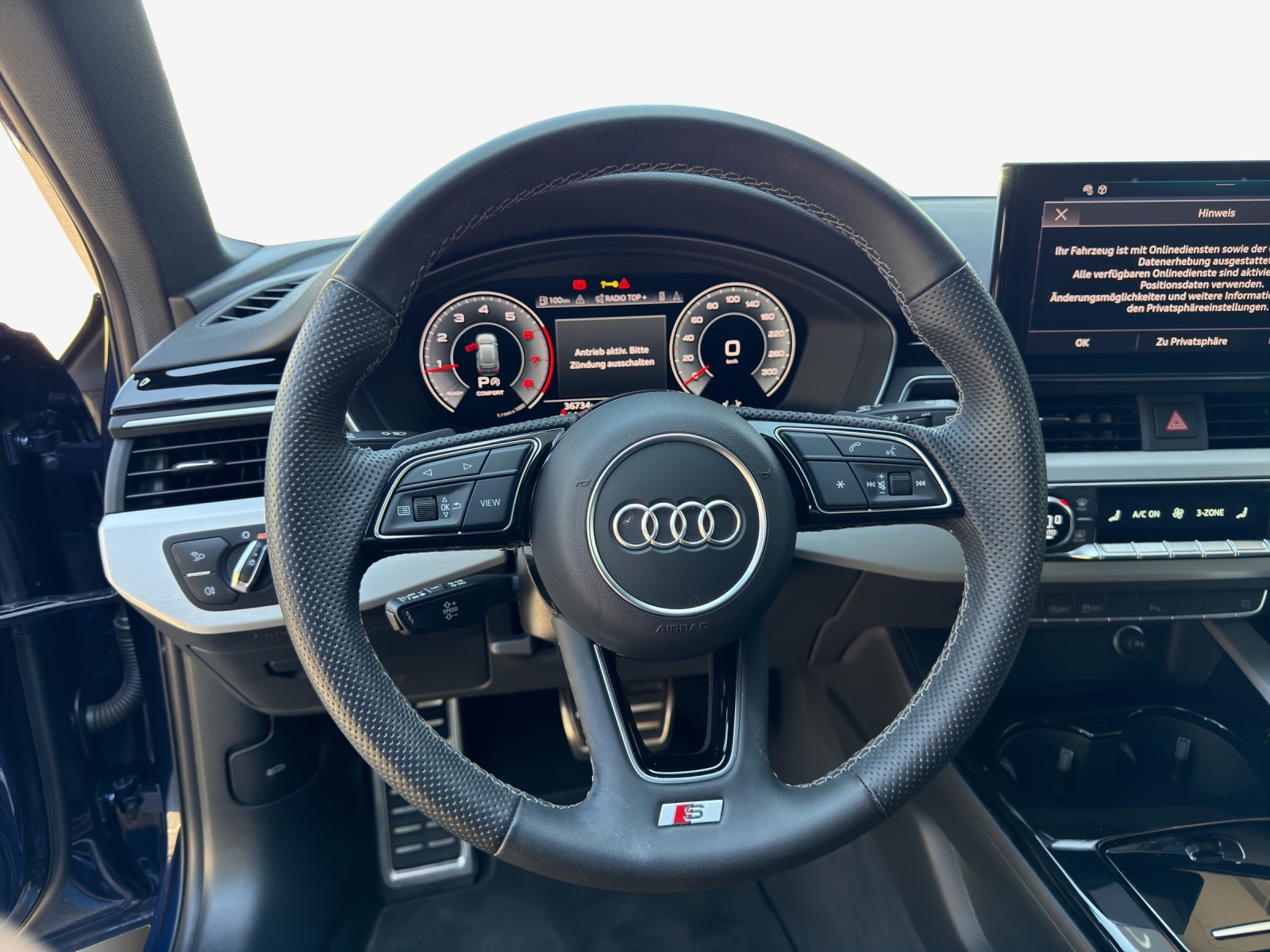 AUDI A4 Avant 40 TFSI S line S-tronic quattro-image-9