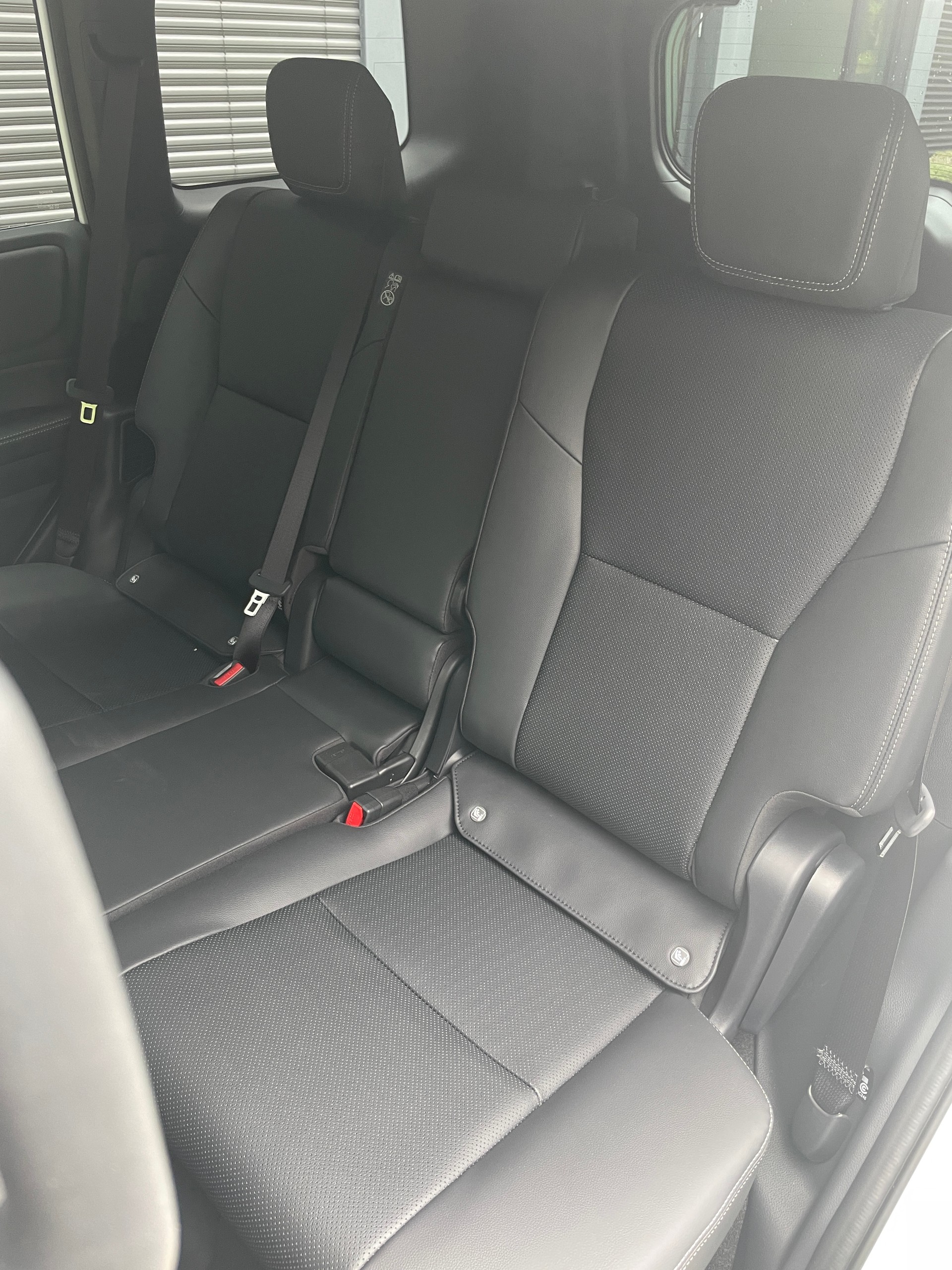 TOYOTA Land Cruiser 2.8D MHEV Style-image-15