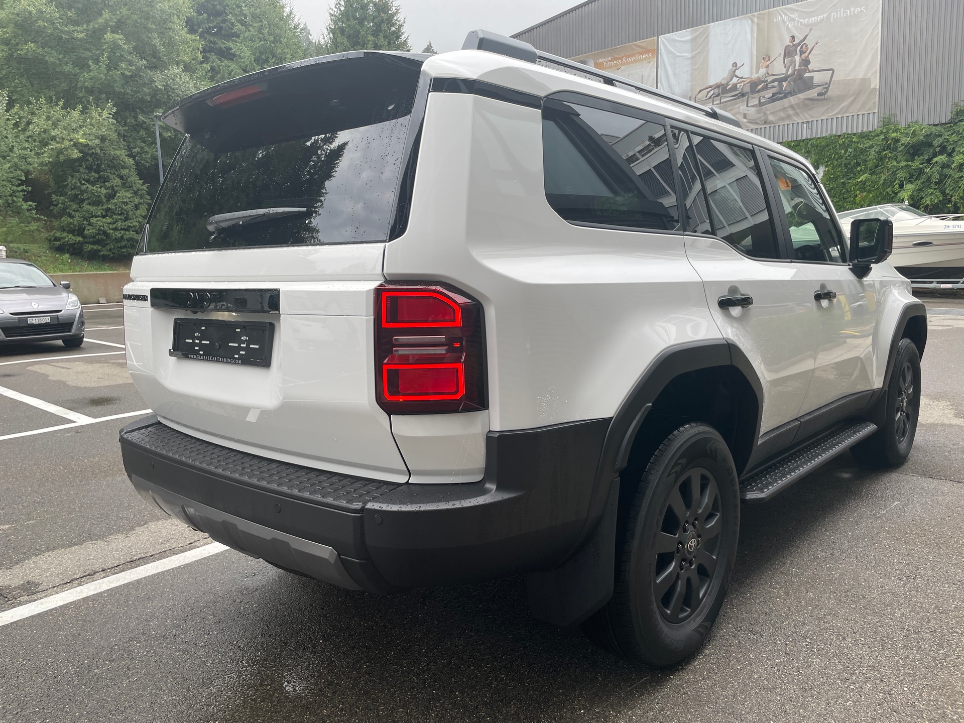 TOYOTA Land Cruiser 2.8D MHEV Style-image-6