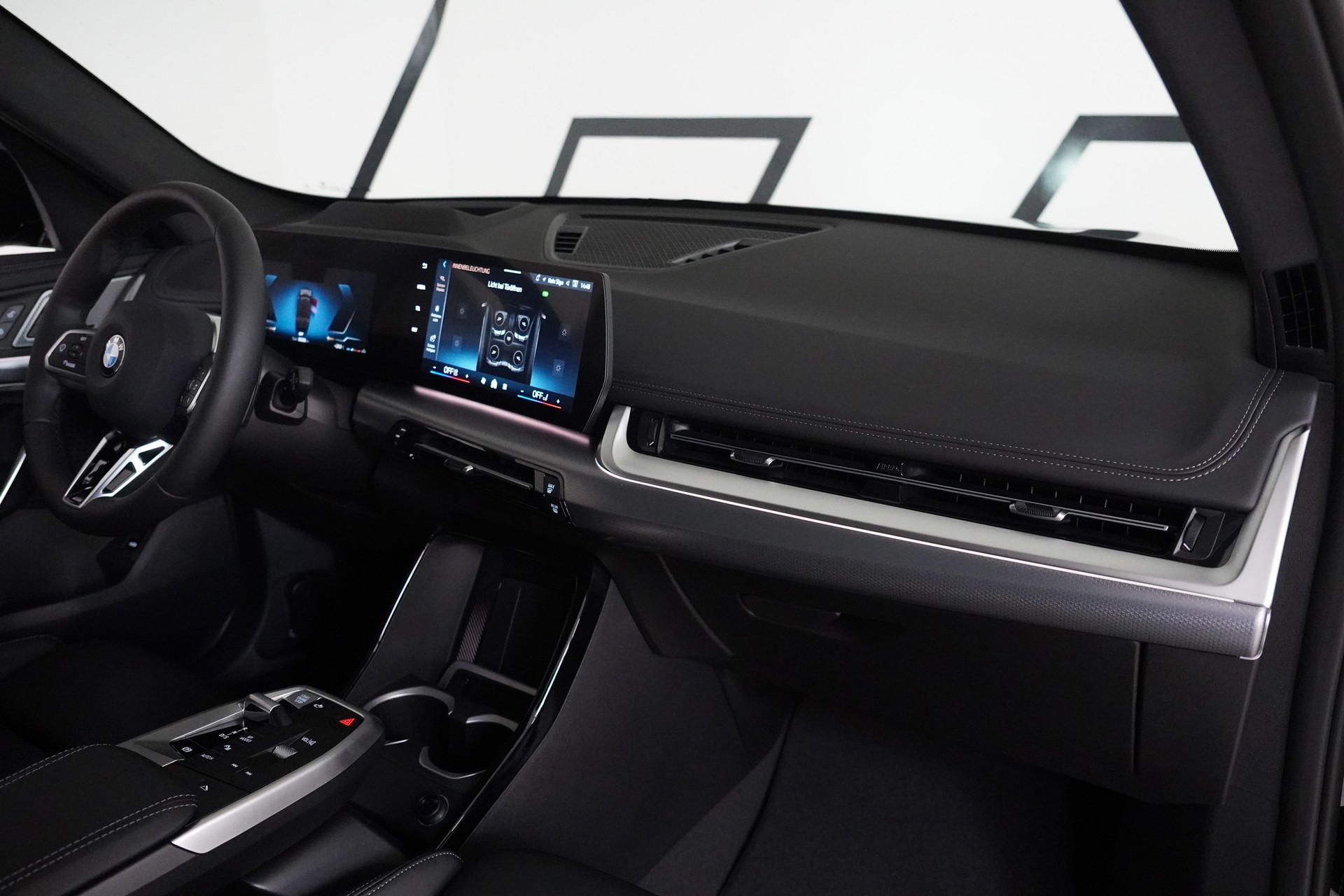 BMW X1 xDrive 23d 48V M Sport Pro-image-16