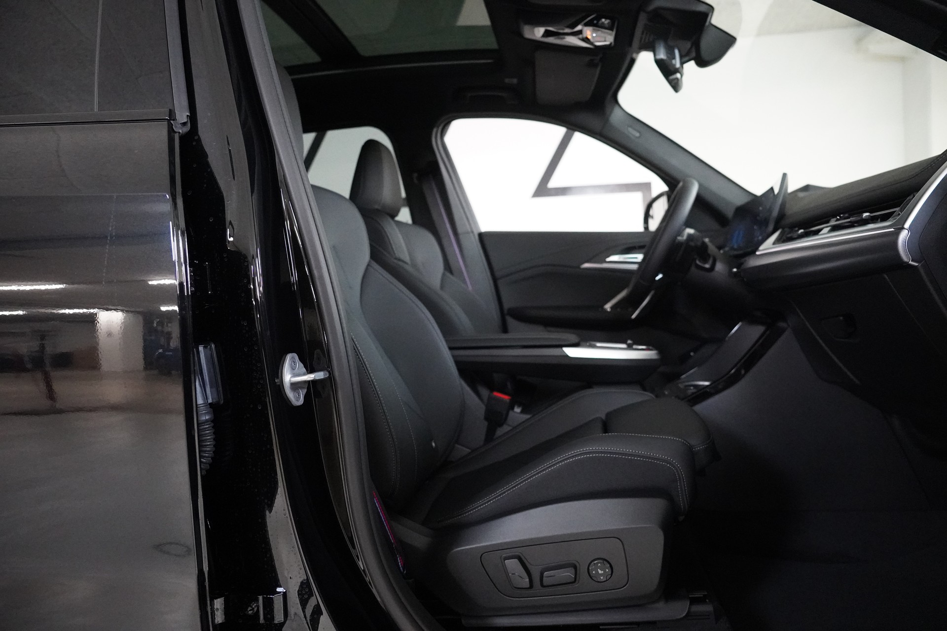 BMW X1 xDrive 23d 48V M Sport Pro-image-13