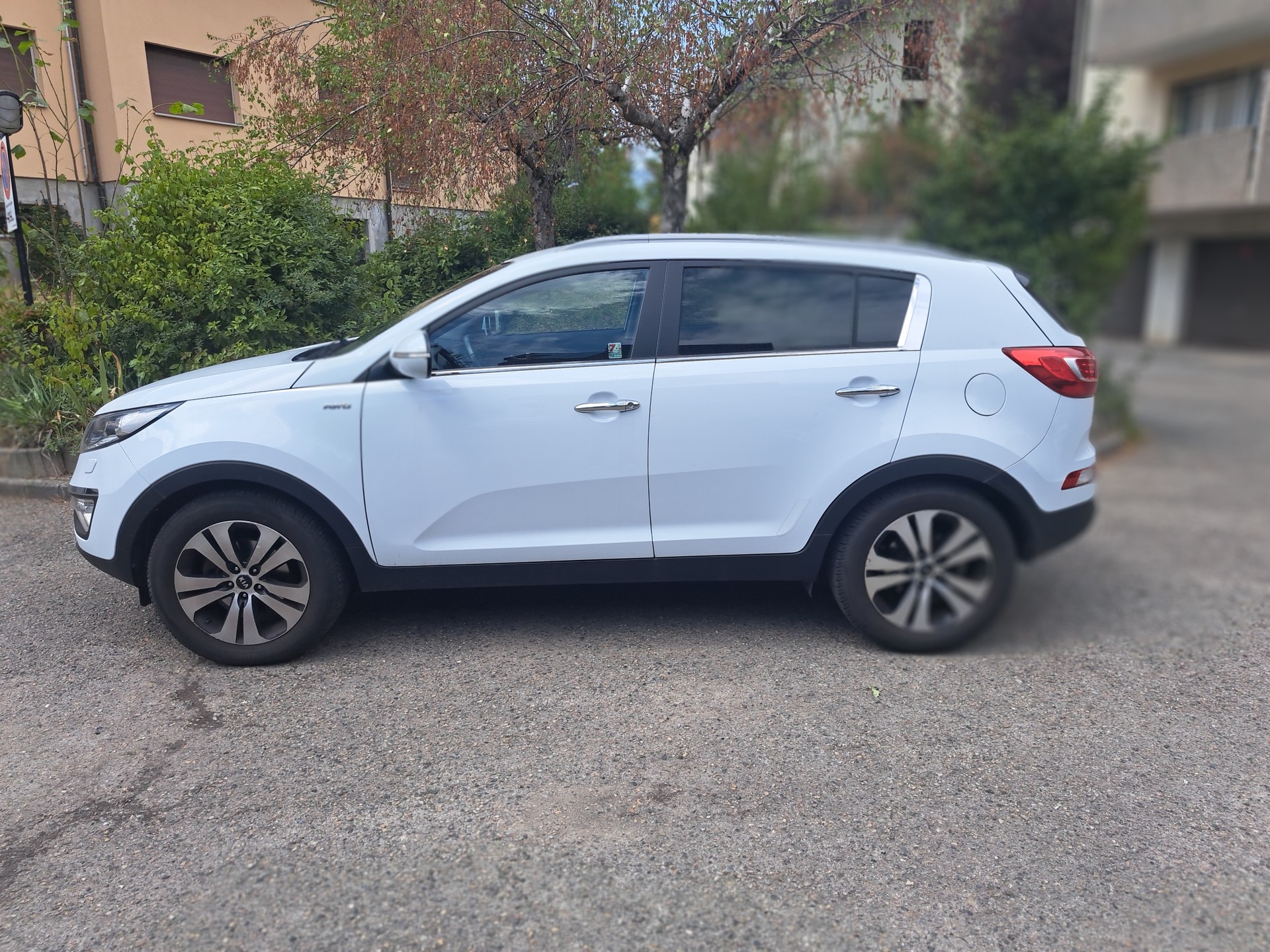 KIA 2.0 CRDi Style-image-2