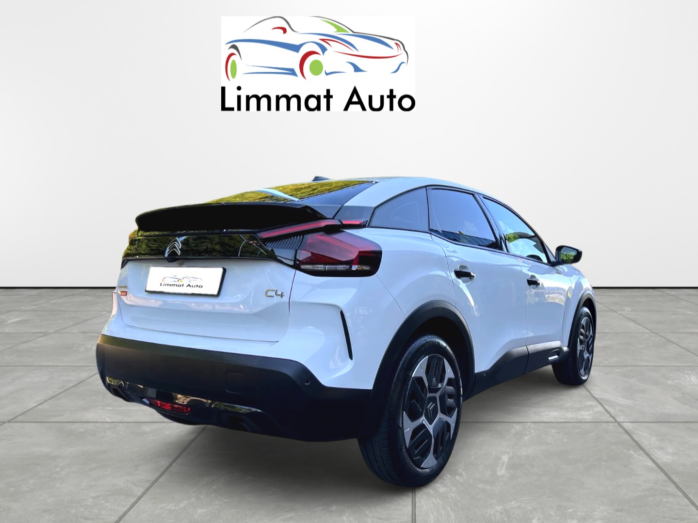 CITROEN C4 1.2 Pure Tech Swiss Edition EAT8-image-5