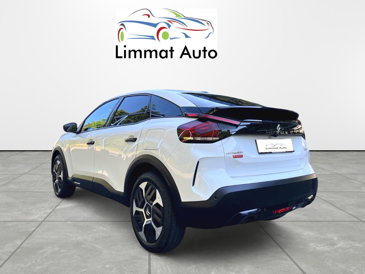 CITROEN C4 1.2 Pure Tech Swiss Edition EAT8-image-3