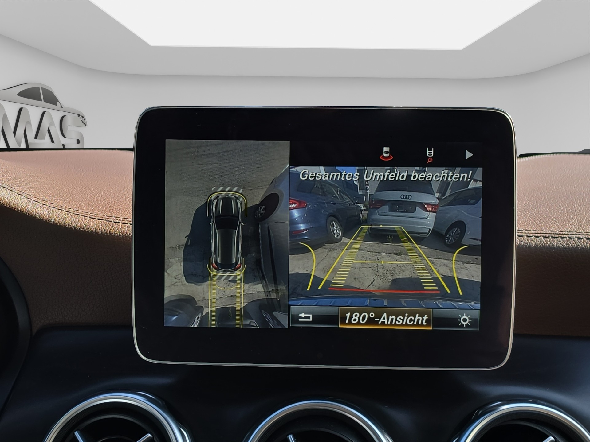 MERCEDES-BENZ GLA 250 AMG Line 4Matic 7G-DCT-image-14