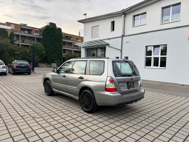 SUBARU Forester 2.0X (Swiss)-image-2