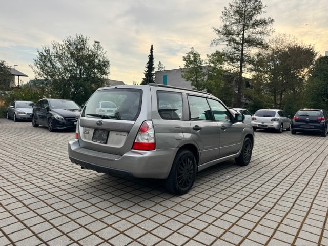 SUBARU Forester 2.0X (Swiss)-image-3