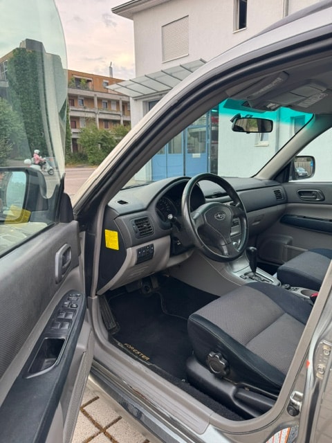 SUBARU Forester 2.0X (Swiss)-image-6