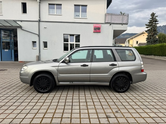 SUBARU Forester 2.0X (Swiss)-image-1