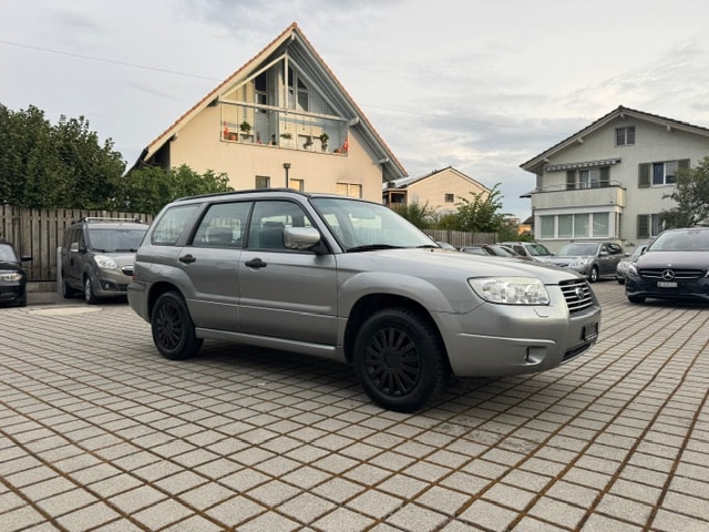 SUBARU Forester 2.0X (Swiss)-image-5