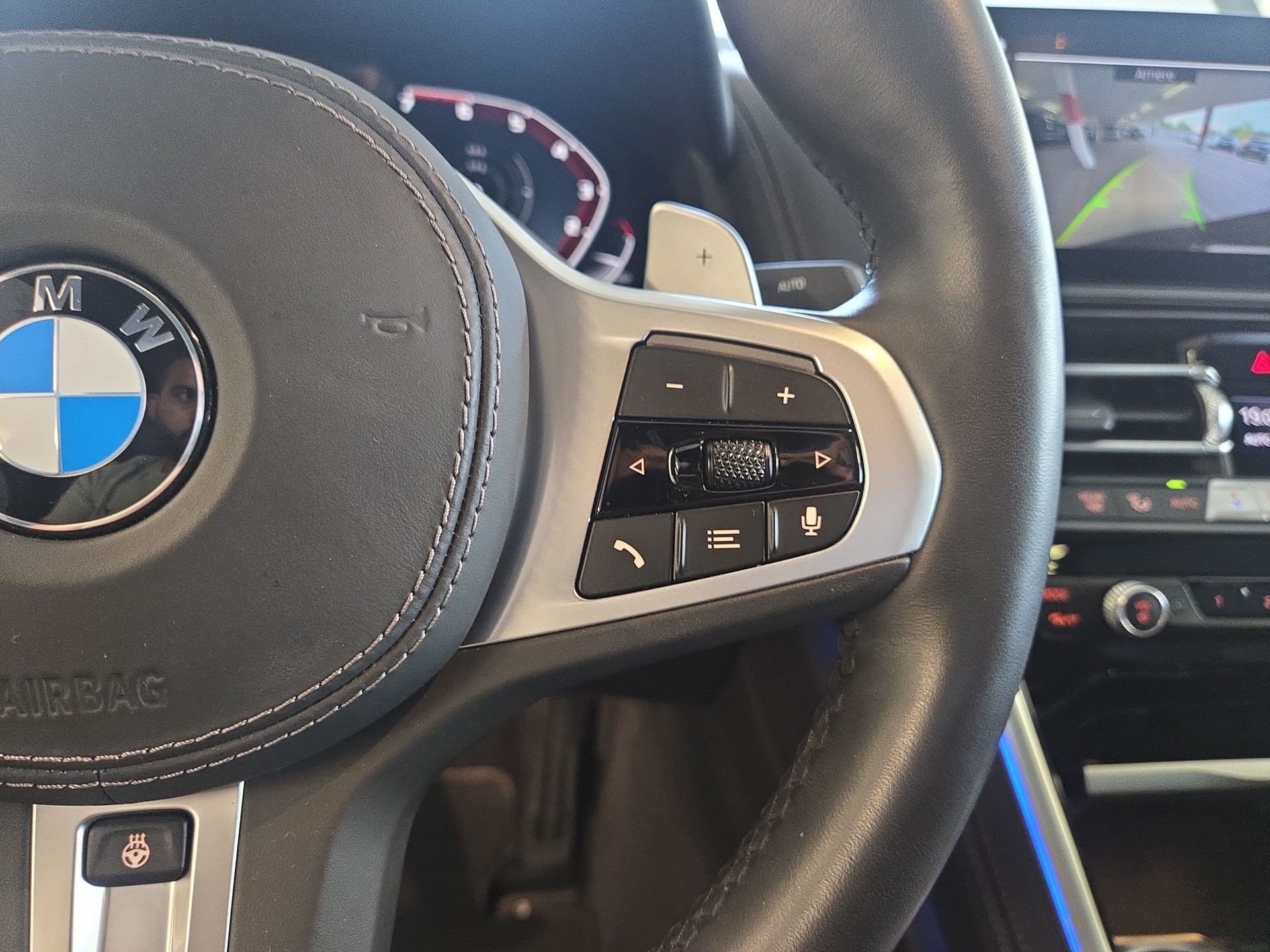 BMW M850i xDrive Steptronic Golden Thunder Edition-image-13