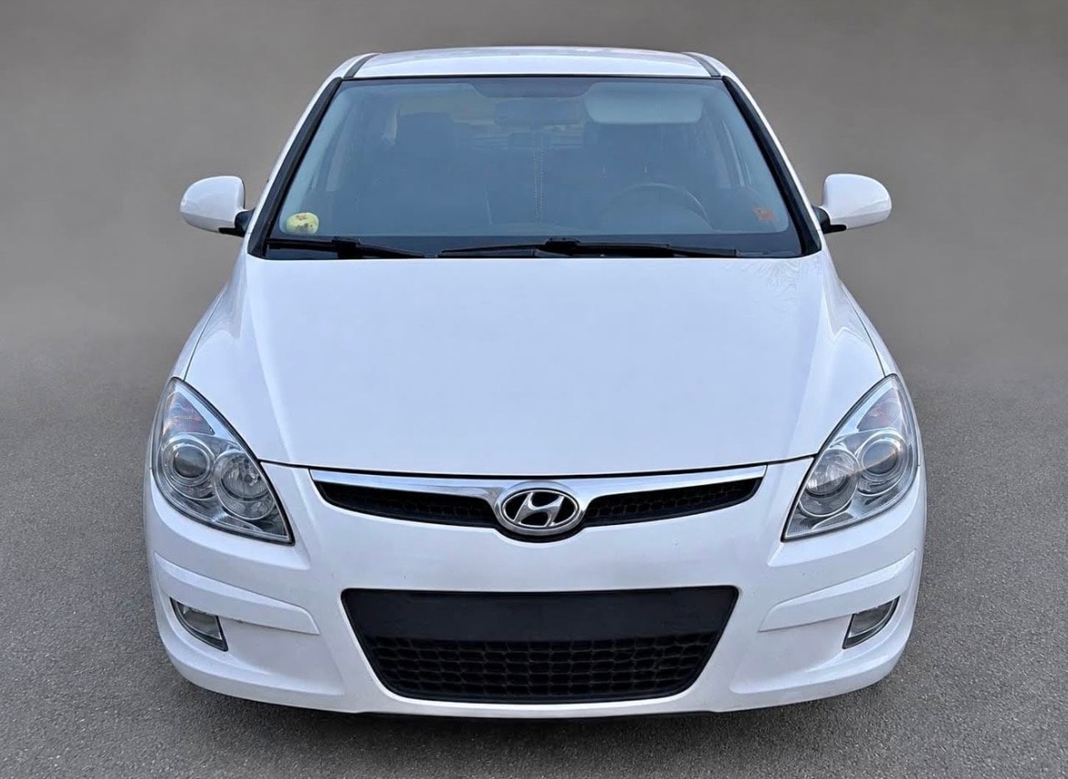 HYUNDAI 2.0 Premium-image-0