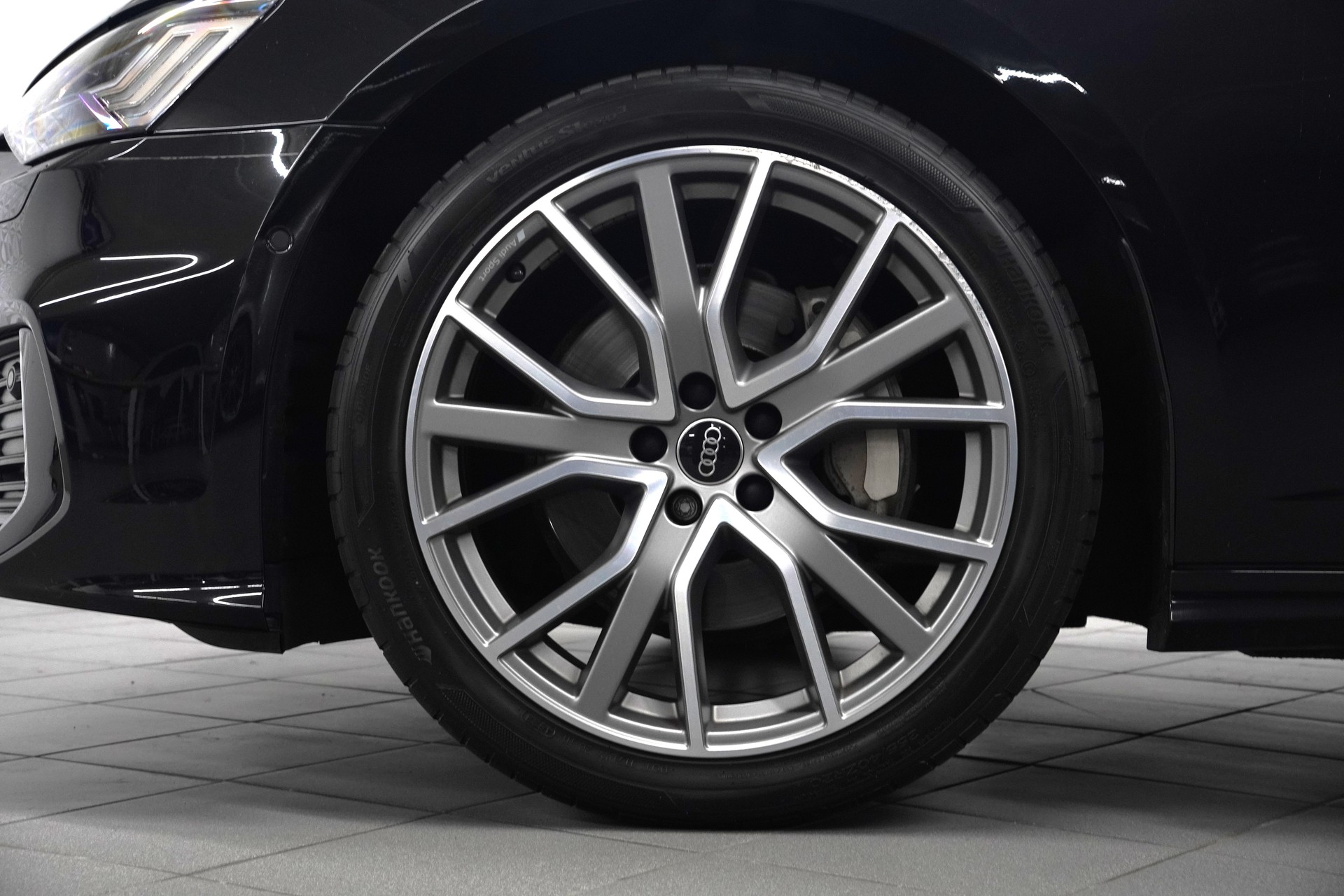 AUDI A6 Avant 45 TFSI Sport Attraction quattro S-tronic-image-8