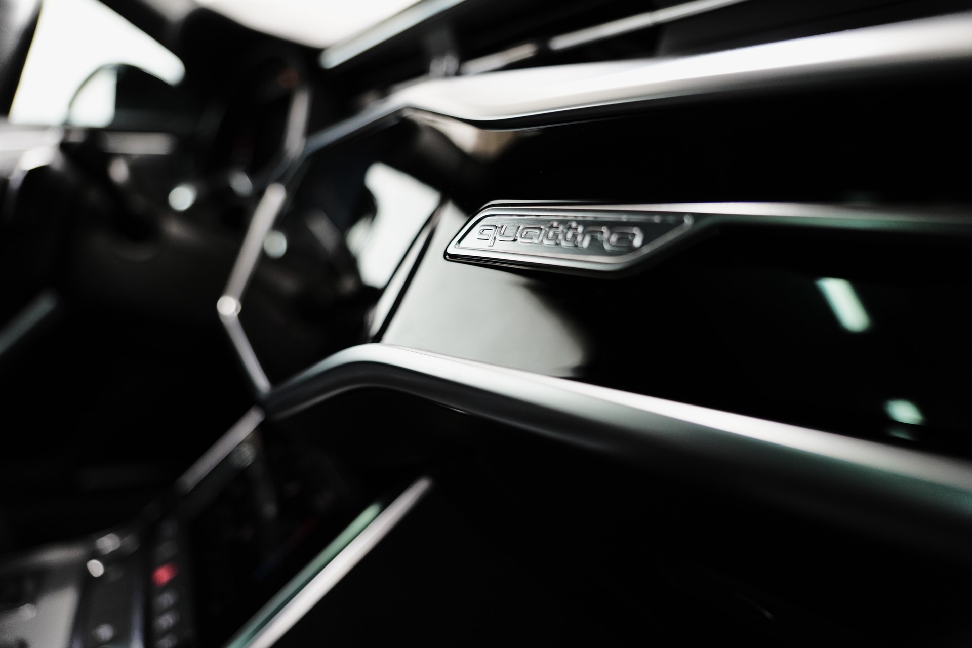 AUDI A6 Avant 45 TFSI Sport Attraction quattro S-tronic-image-16