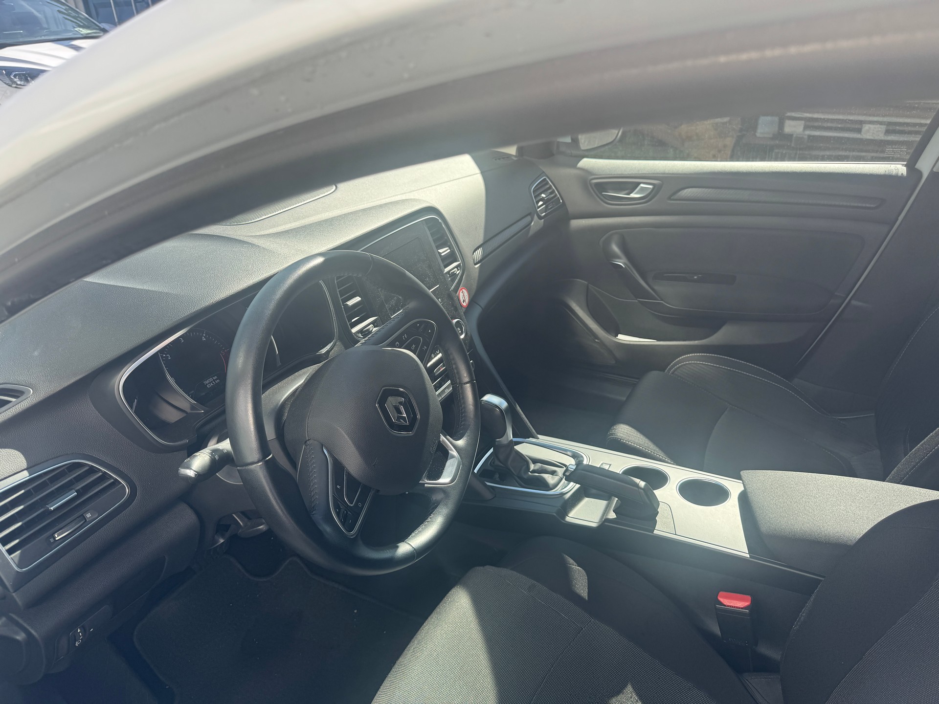 RENAULT Mégane Grandtour 1.5 dCi Business EDC-image-9