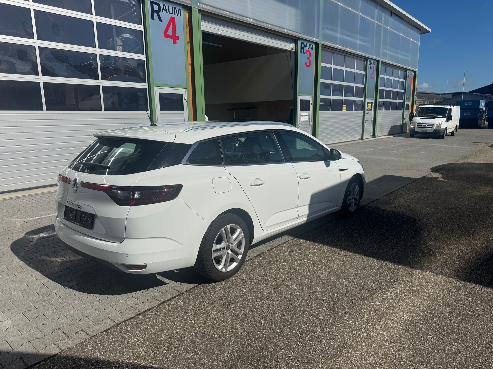 RENAULT Mégane Grandtour 1.5 dCi Business EDC-image-4