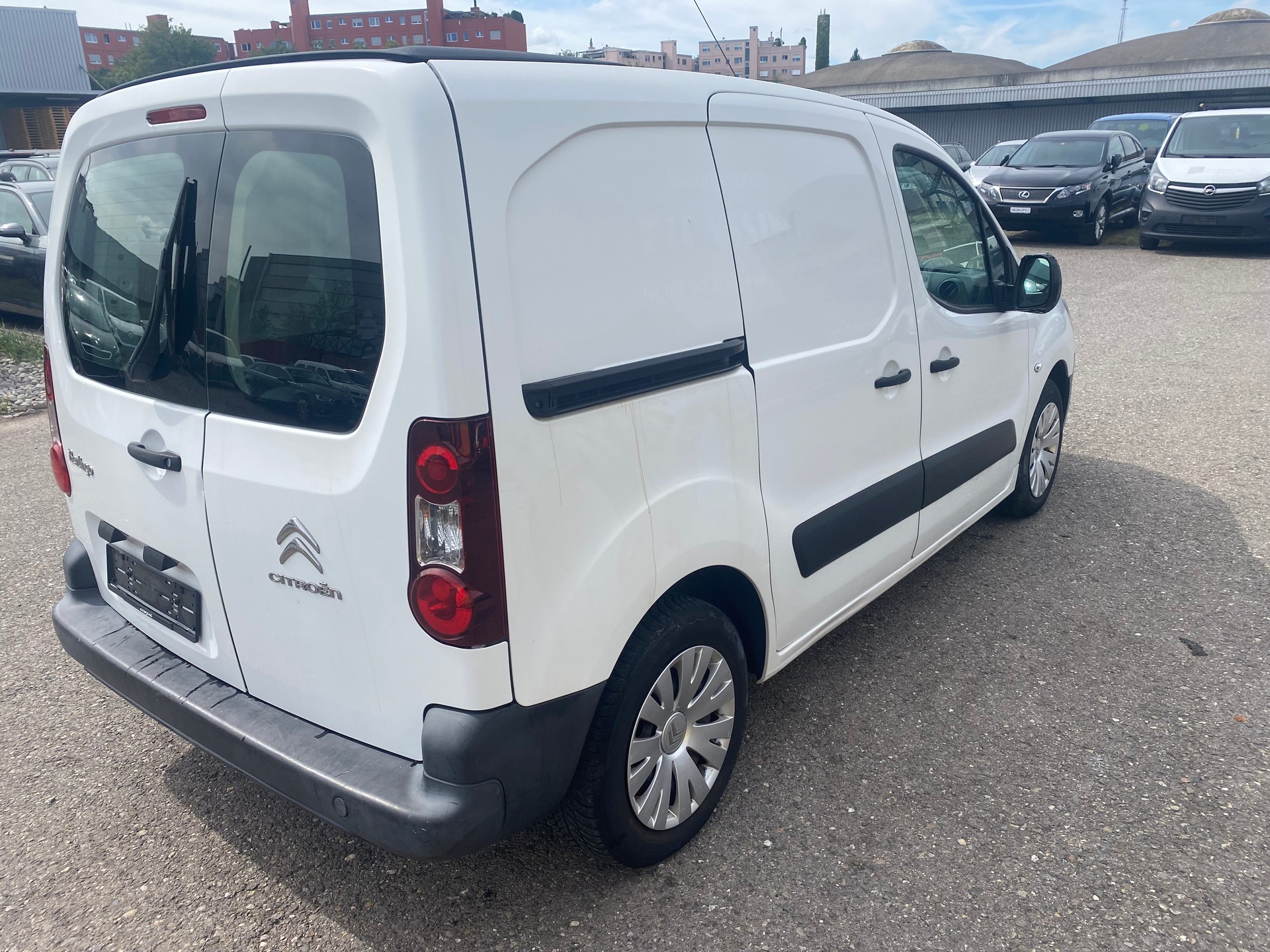 CITROEN Berlingo 1.6 HDi Attraction-image-3