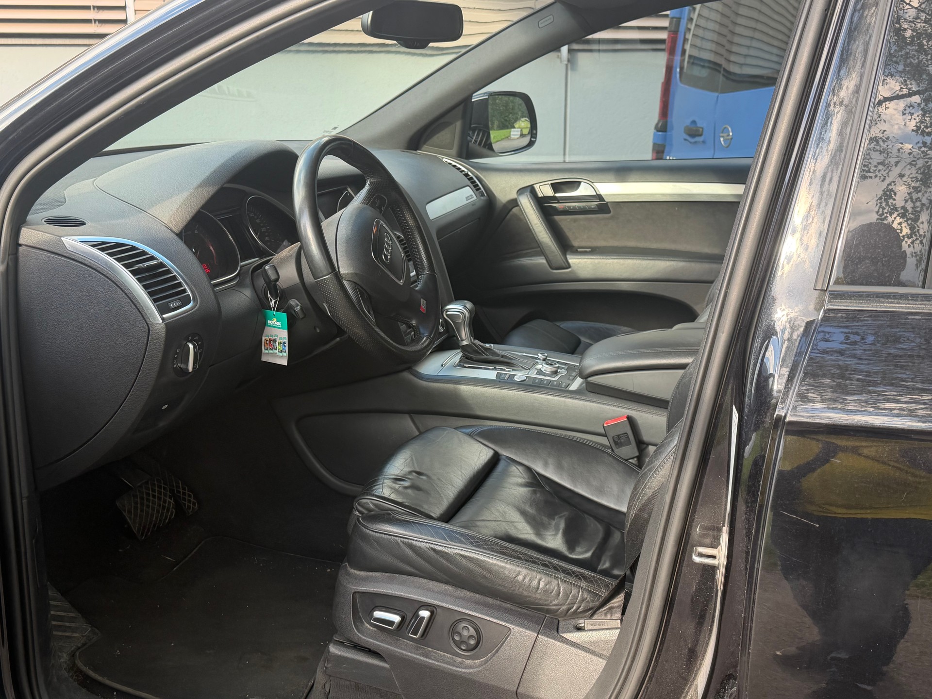 AUDI Q7 4.2 TDI quattro tiptronic-image-14