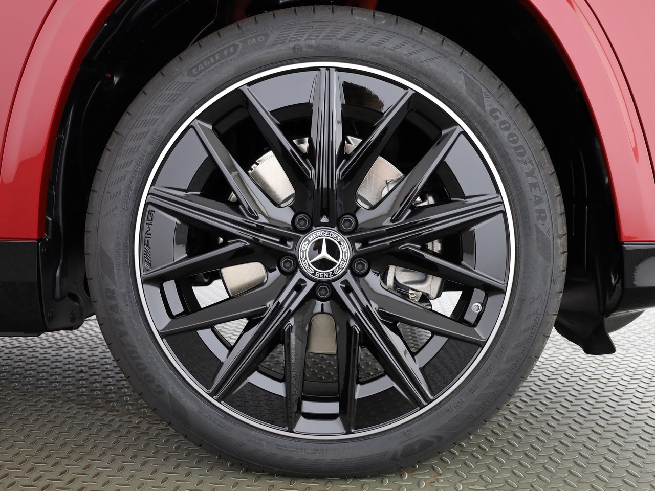 MERCEDES-BENZ GLB 220 4Matic 8G-Tronic-image-24