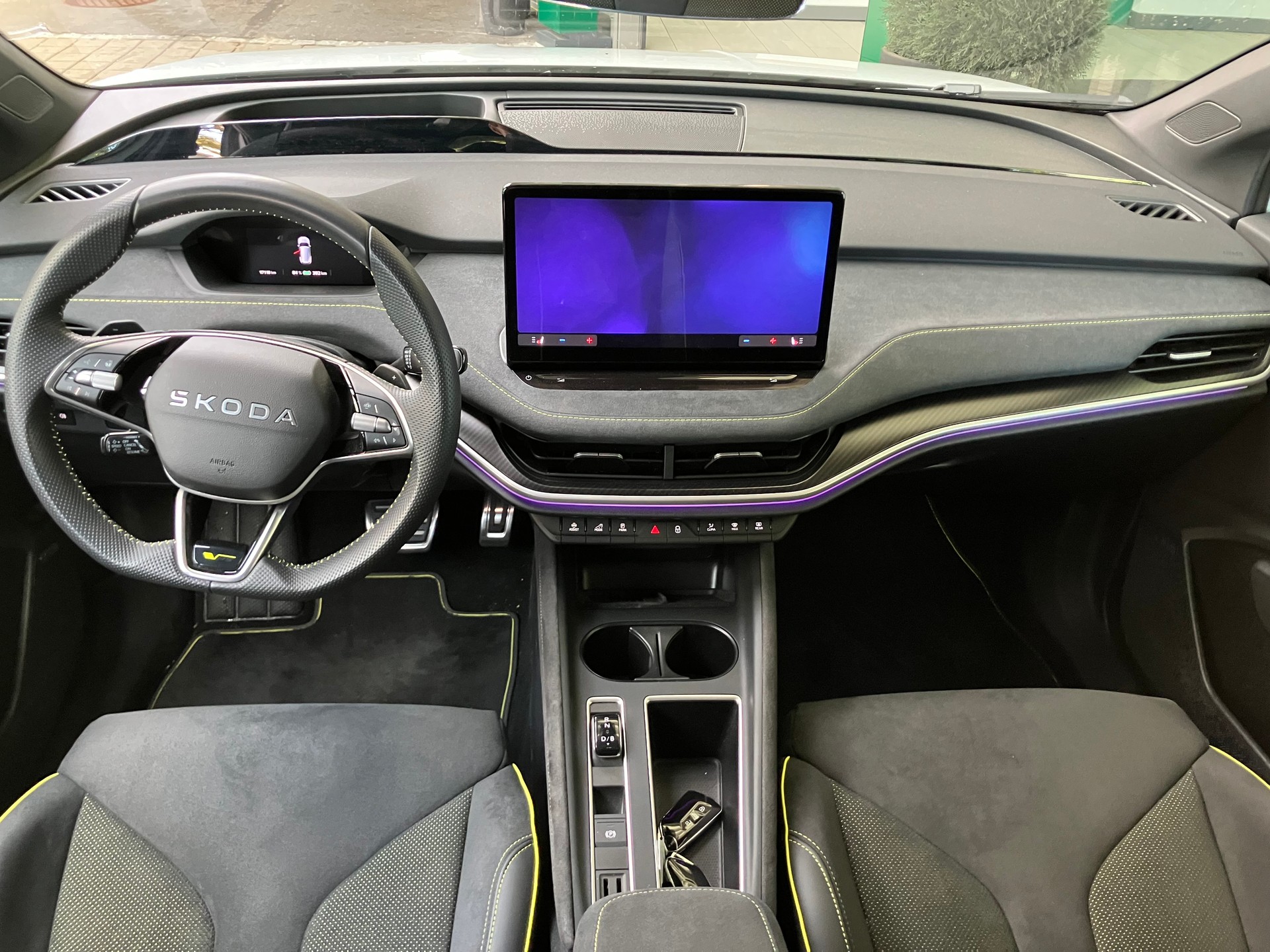 SKODA Elroq RS 4x4-image-10