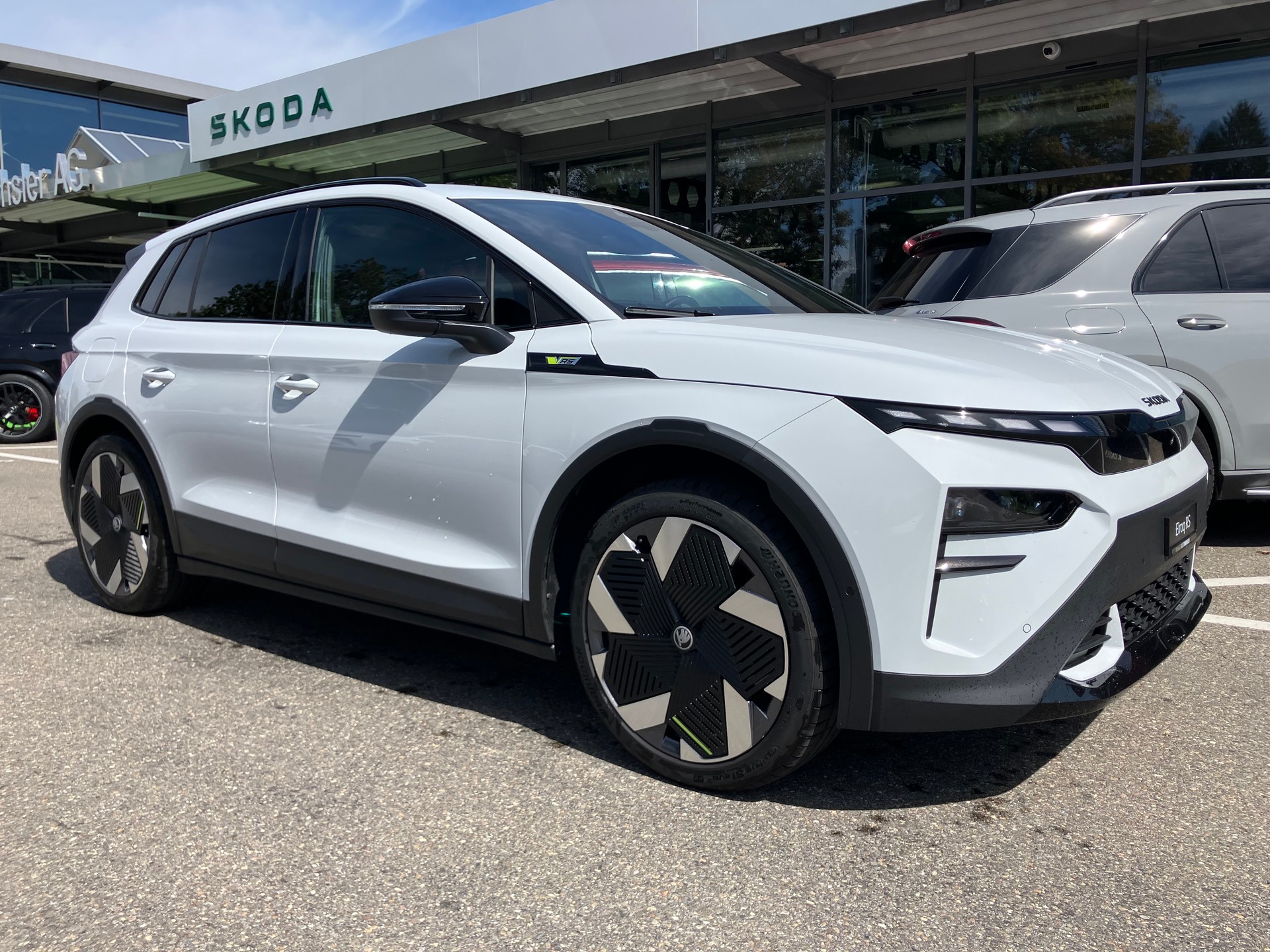 SKODA Elroq RS 4x4-image-2