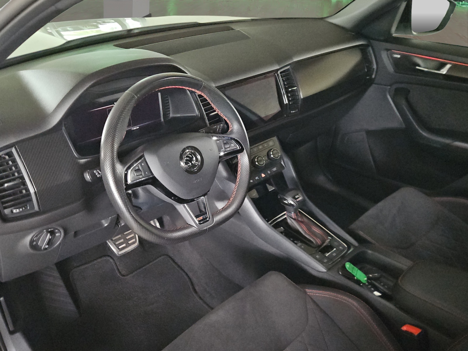 SKODA Kodiaq 2.0 Bi-TDI SCR RS 4x4 DSG-image-6