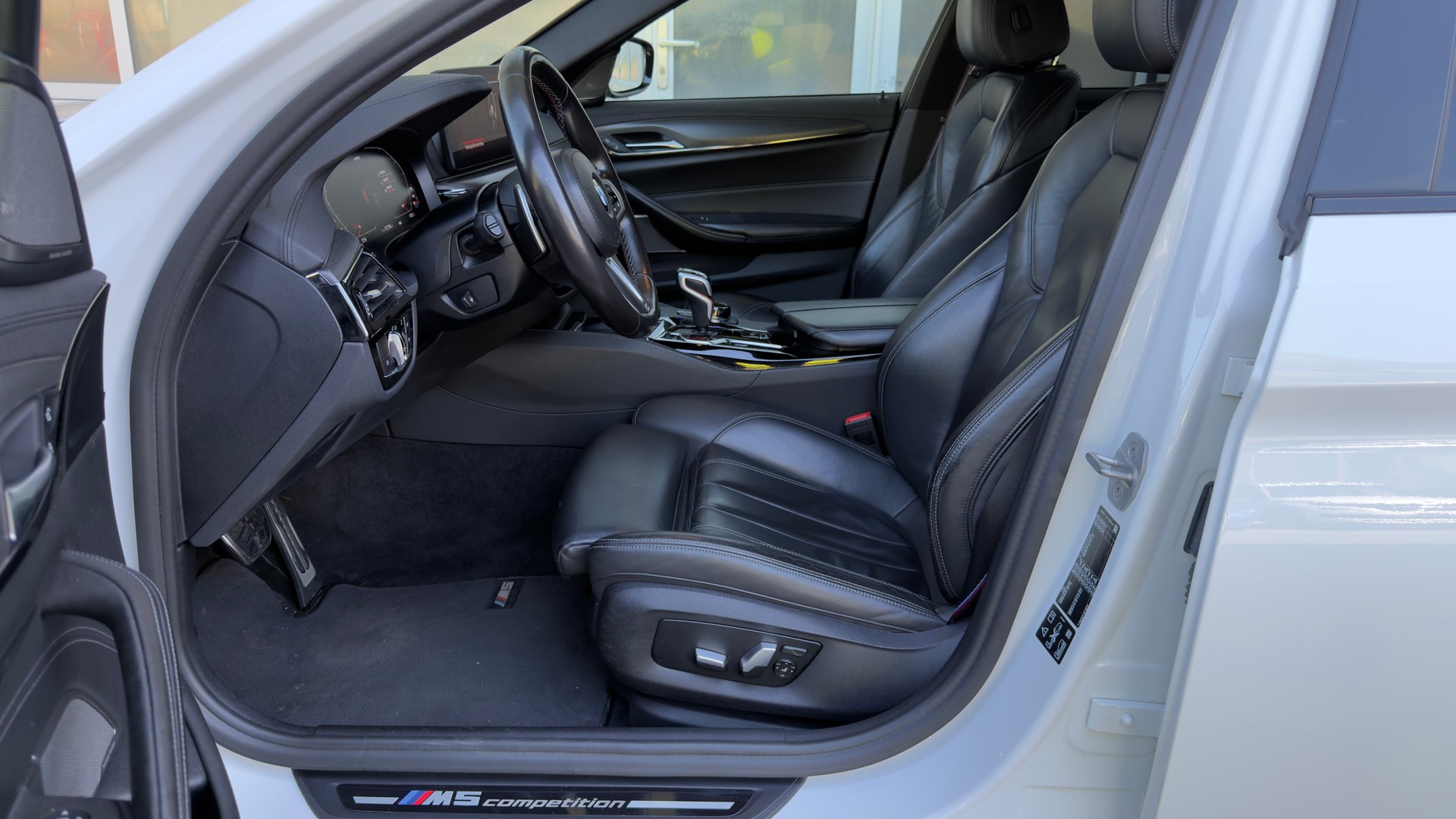BMW 5er Reihe F90 M5 Competition xDrive-image-10