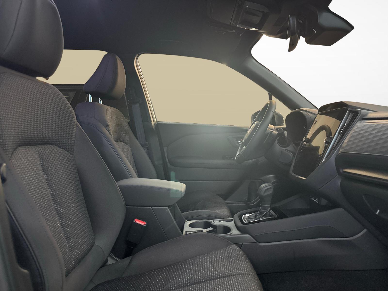 SUBARU Forester Station 2.0i e-Boxer Swiss Plus-image-9